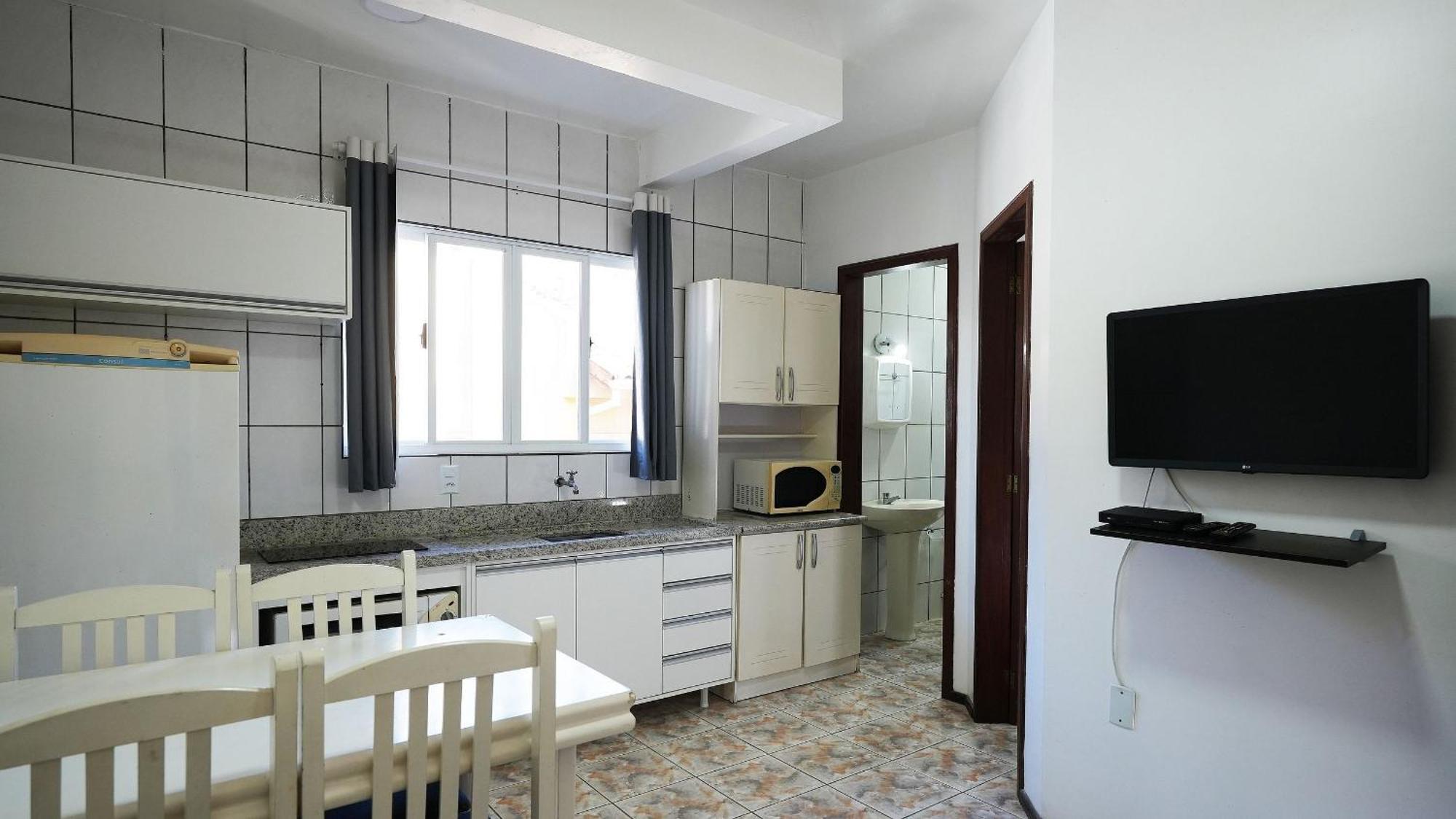 Residencial Adolfo - Mestre Naro Bombinhas Dış mekan fotoğraf